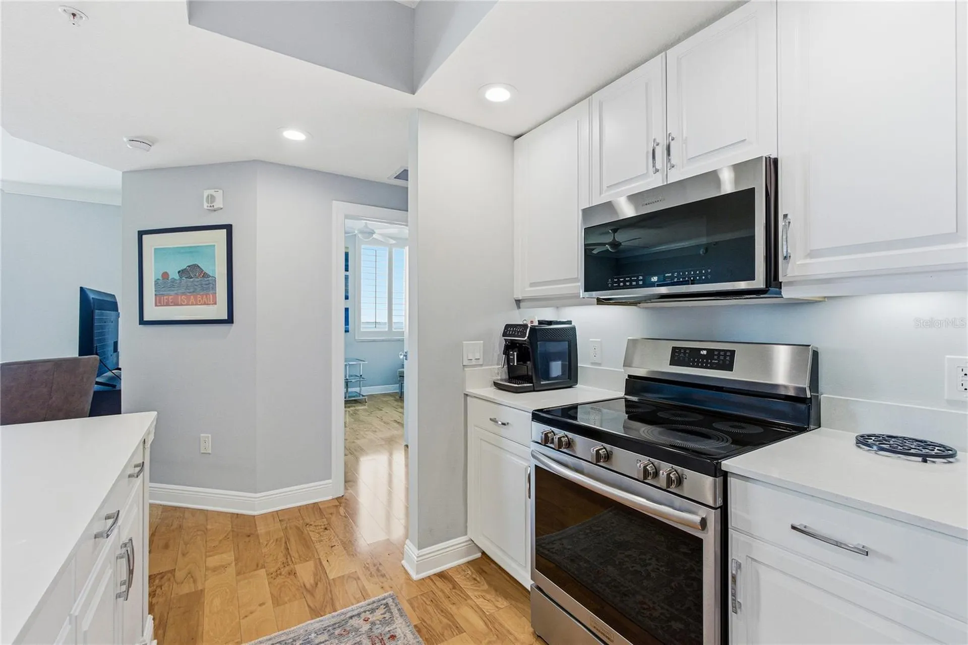 800 N Tamiami Trail Sarasota FL 34236