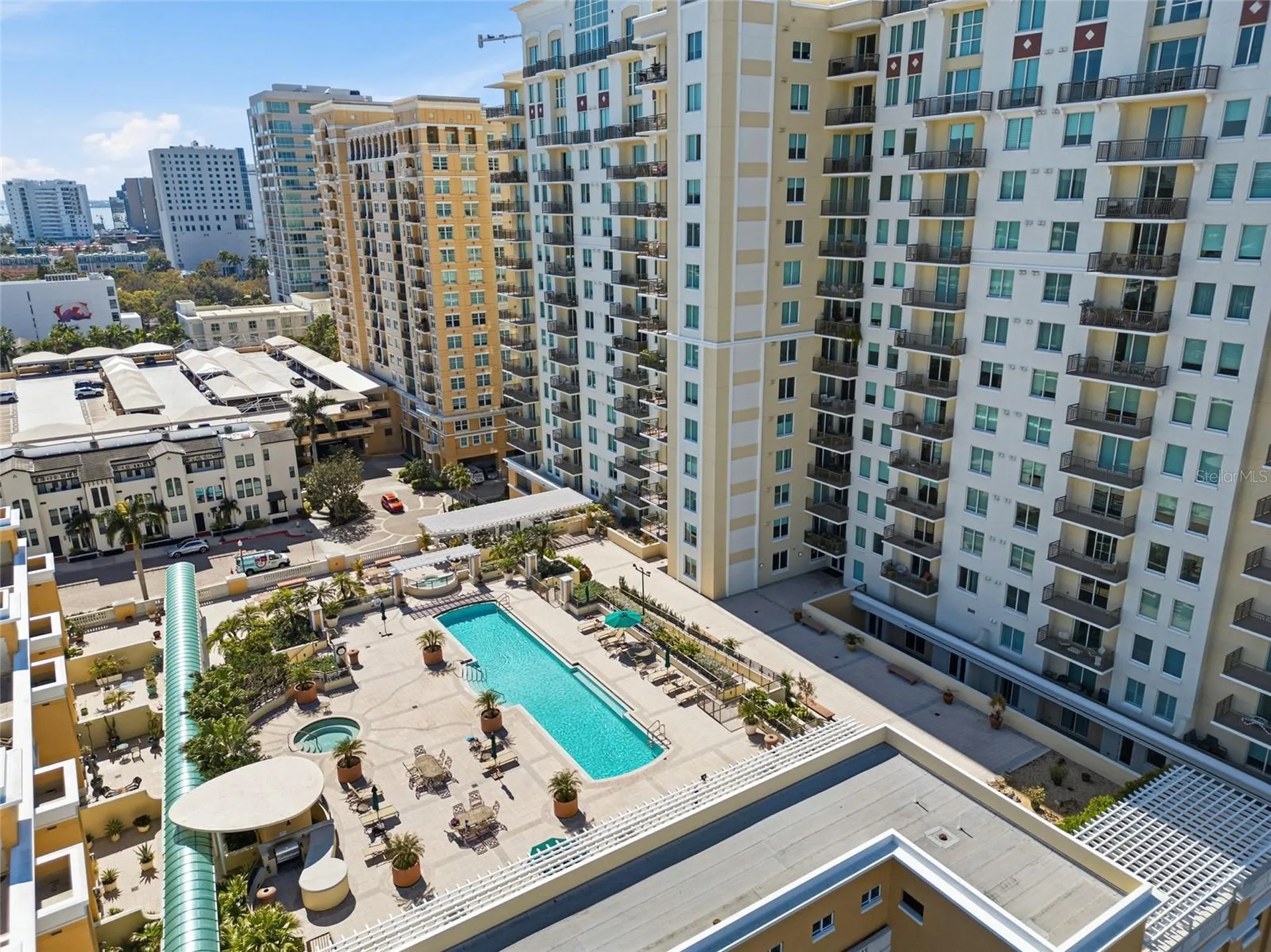 800 N Tamiami Trail Sarasota FL 34236