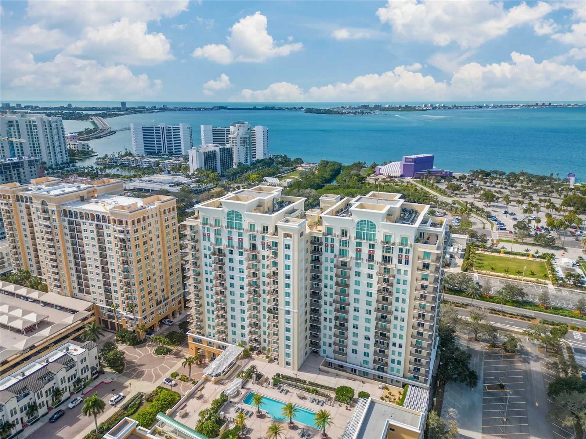 800 N Tamiami Trail Sarasota FL 34236