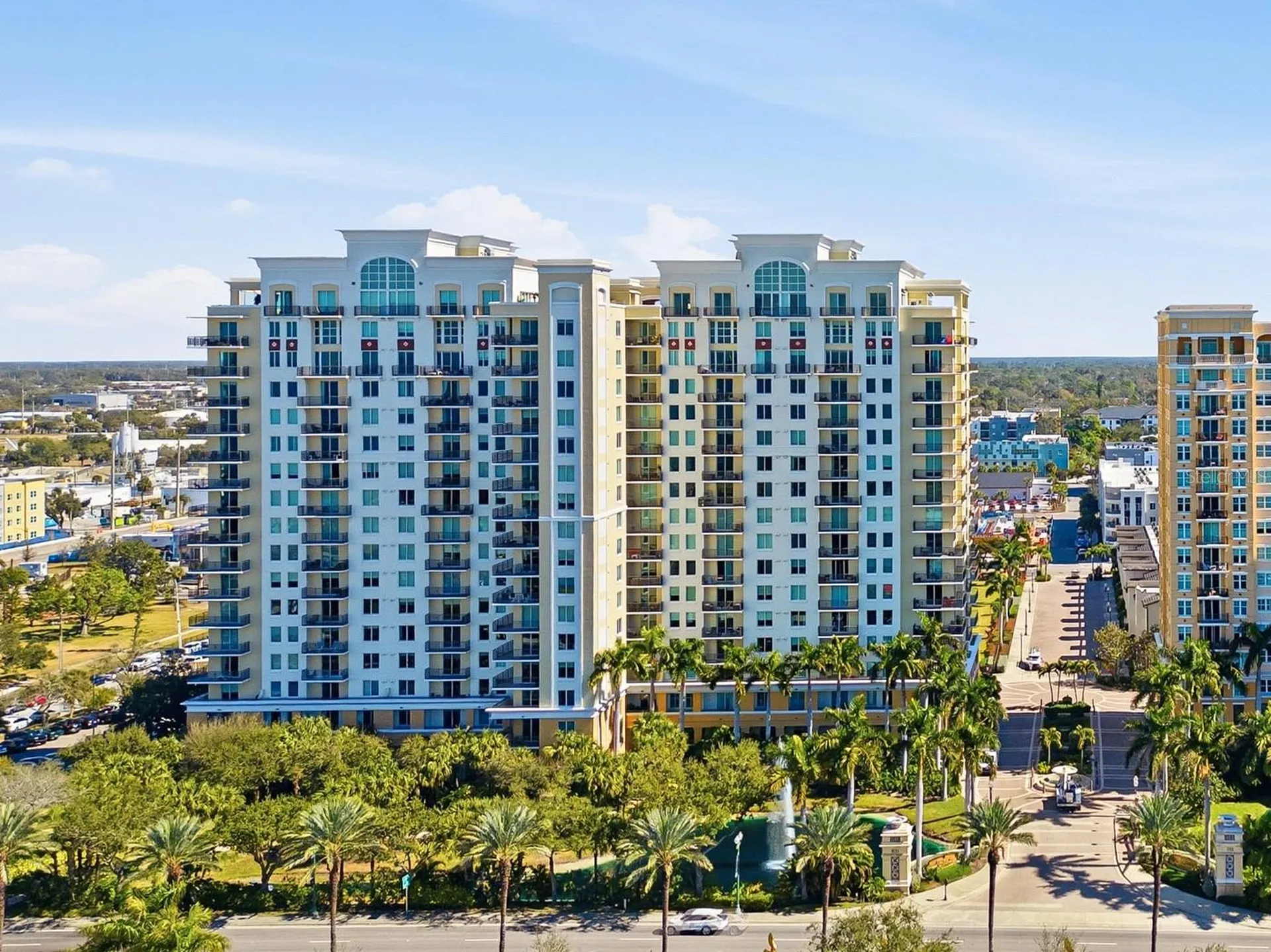 800 N Tamiami Trail Sarasota FL 34236