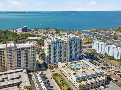 800 N Tamiami Trail Sarasota FL 34236