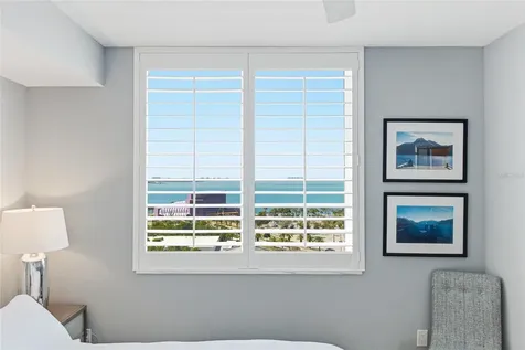 800 N Tamiami Trail Sarasota FL 34236