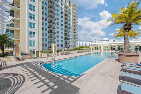 800 N Tamiami Trail Sarasota FL 34236