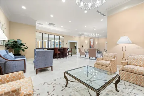 800 N Tamiami Trail Sarasota FL 34236