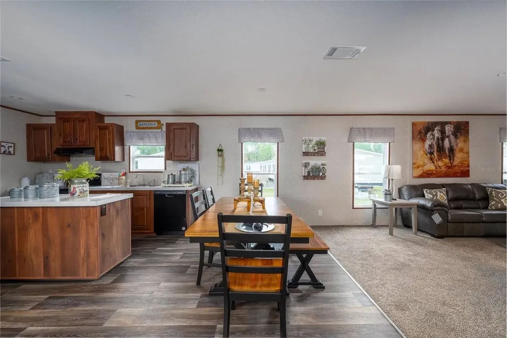 1065 NE County Road 125 Lawtey FL 32058