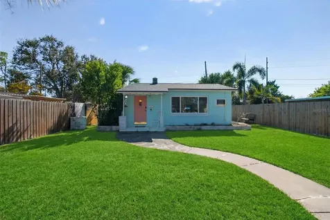 6372 4th Avenue S St Petersburg FL 33707