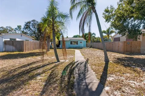 6372 4th Avenue S St Petersburg FL 33707