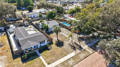 6372 4th Avenue S St Petersburg FL 33707