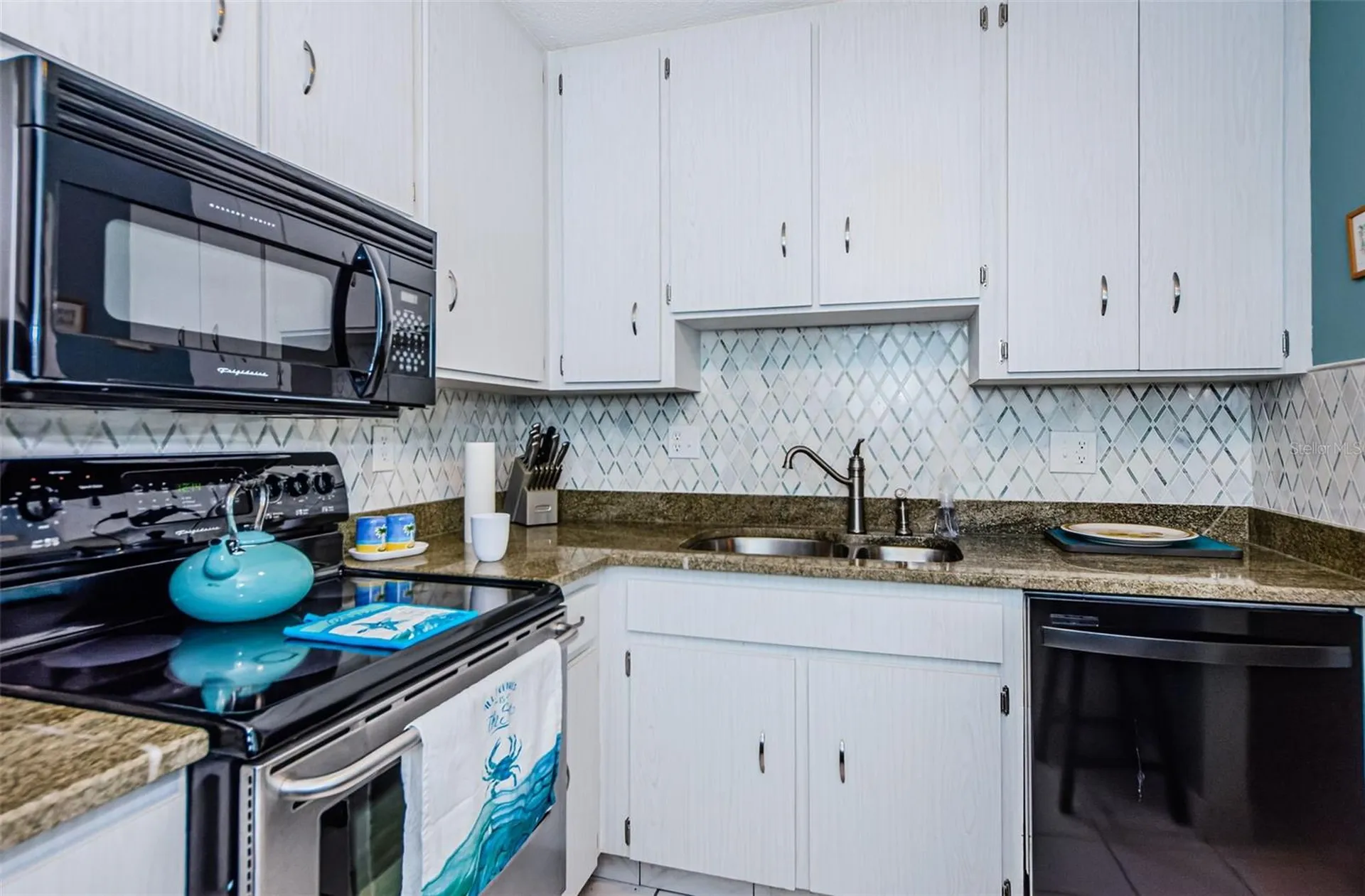 2700 Bayshore Boulevard Dunedin FL 34698