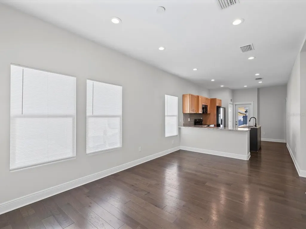 2107 W Cherry Street Tampa FL 33607