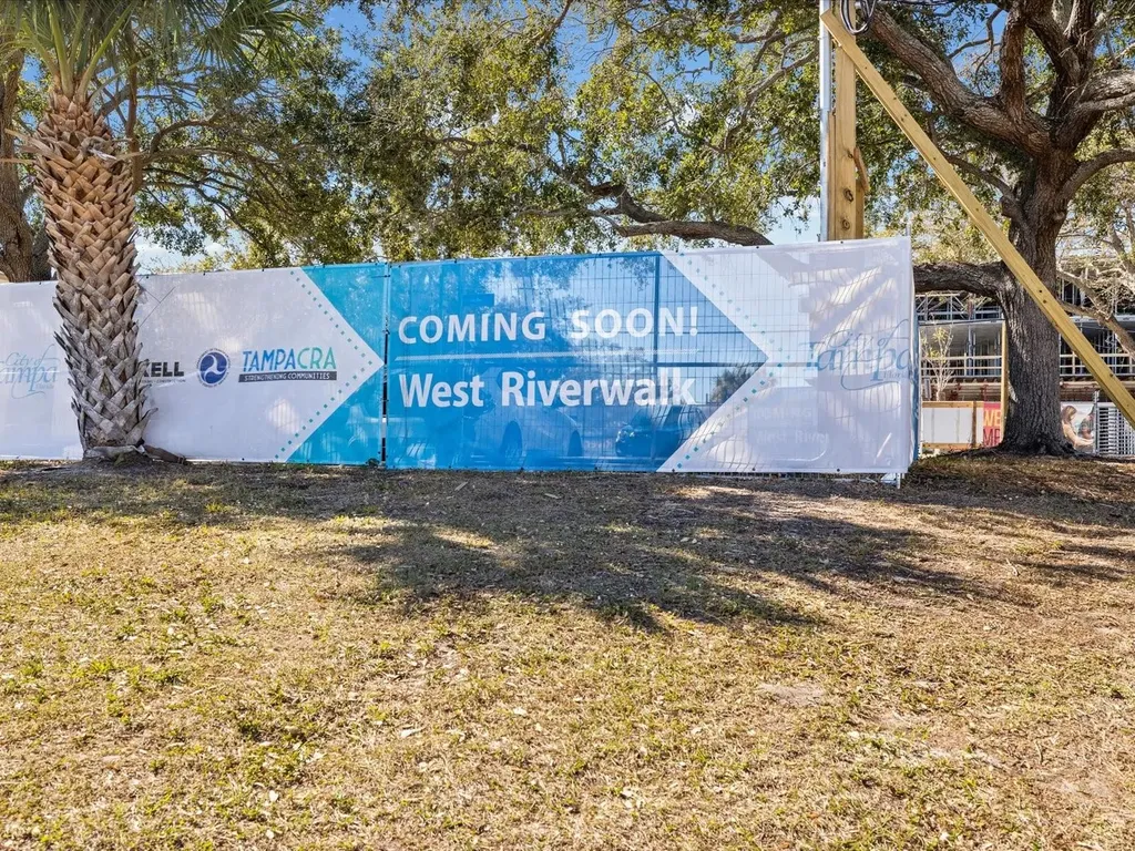 2107 W Cherry Street Tampa FL 33607