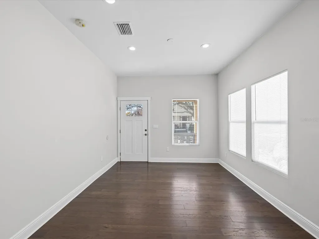 2107 W Cherry Street Tampa FL 33607