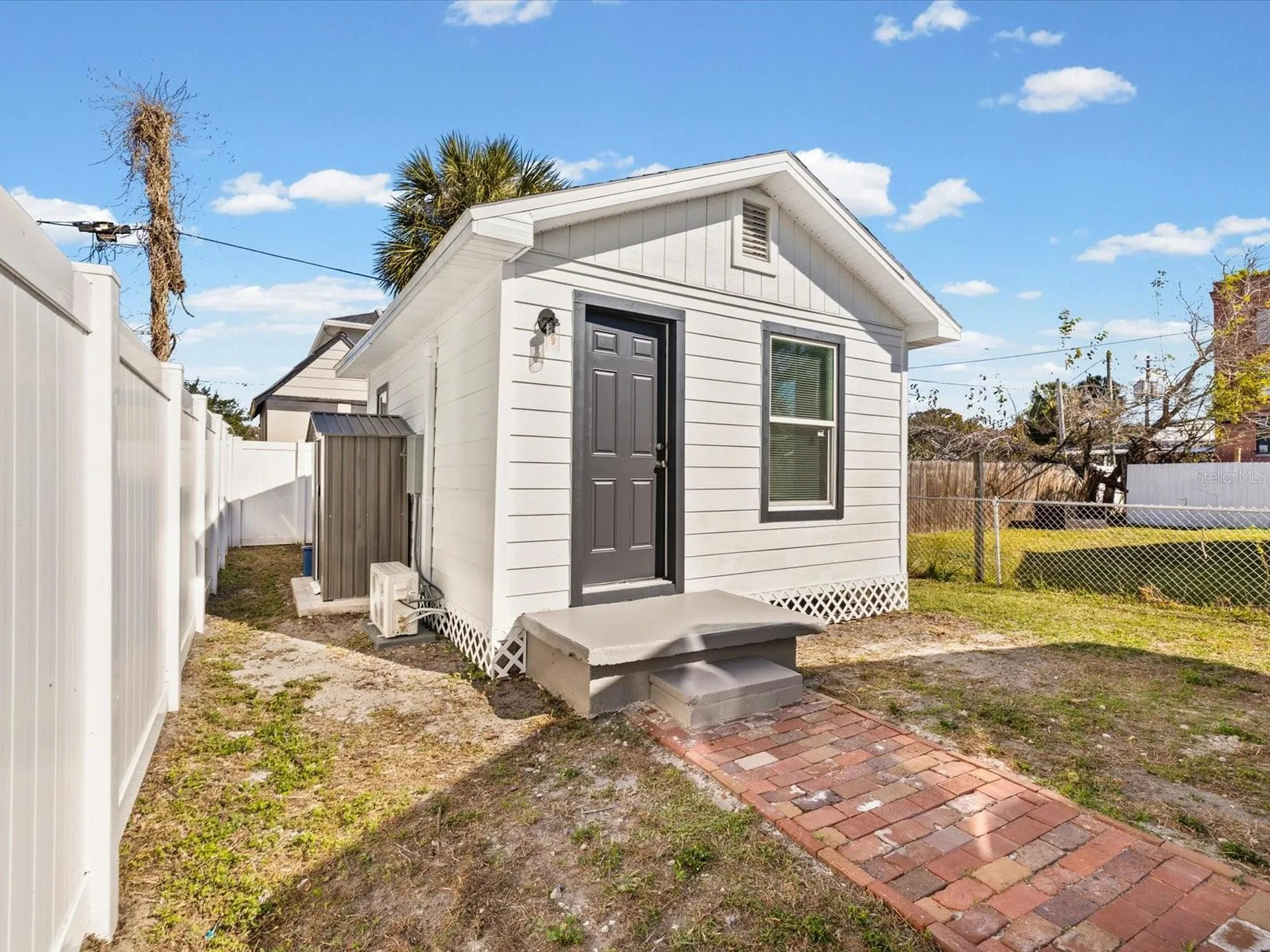 2107 W Cherry Street Tampa FL 33607