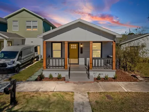 2107 W Cherry Street Tampa FL 33607