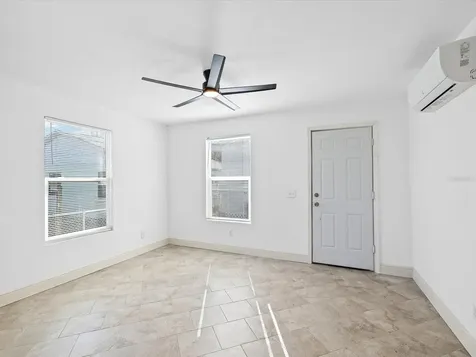 2107 W Cherry Street Tampa FL 33607