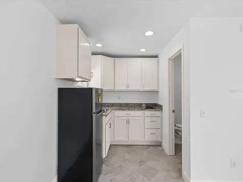 2107 W Cherry Street Tampa FL 33607