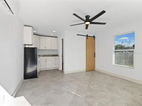 2107 W Cherry Street Tampa FL 33607