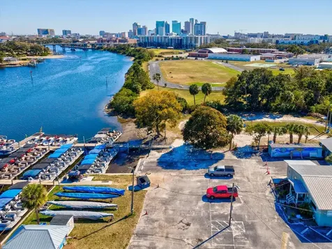 2107 W Cherry Street Tampa FL 33607