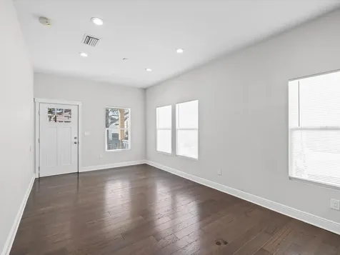 2107 W Cherry Street Tampa FL 33607