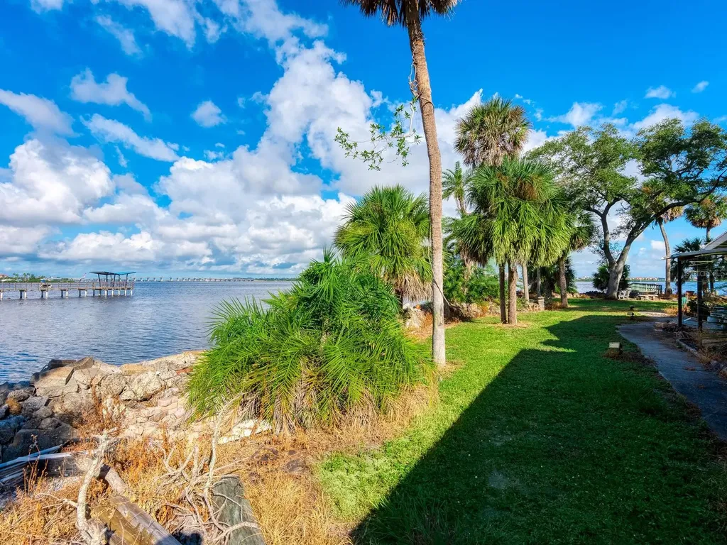 1401 1st Avenue E Bradenton FL 34208