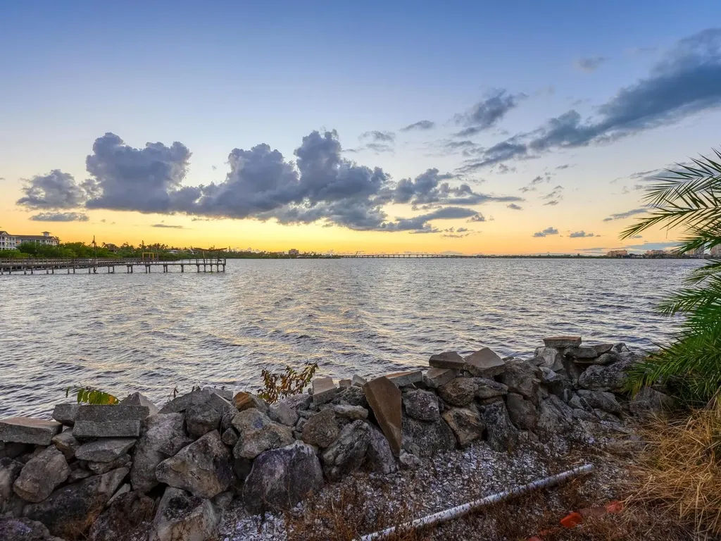 1401 1st Avenue E Bradenton FL 34208
