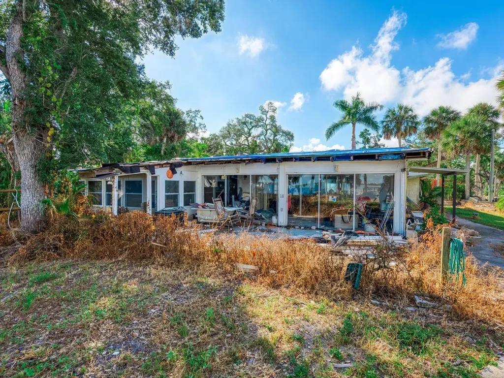 1401 1st Avenue E Bradenton FL 34208