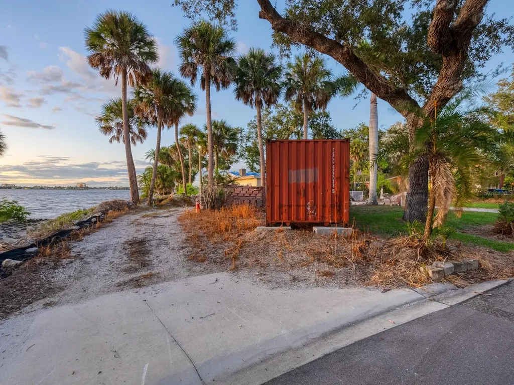 1401 1st Avenue E Bradenton FL 34208