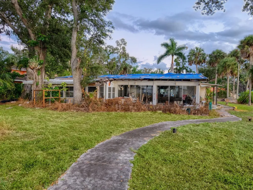 1401 1st Avenue E Bradenton FL 34208