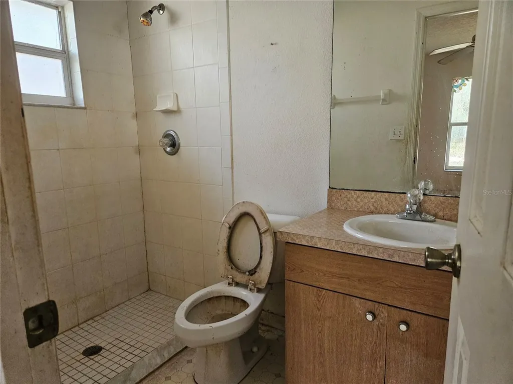 5870 SE 158th Court Ocklawaha FL 32179
