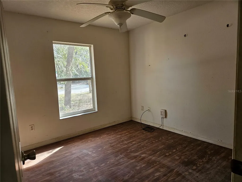 5870 SE 158th Court Ocklawaha FL 32179