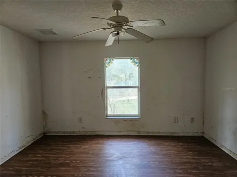 5870 SE 158th Court Ocklawaha FL 32179