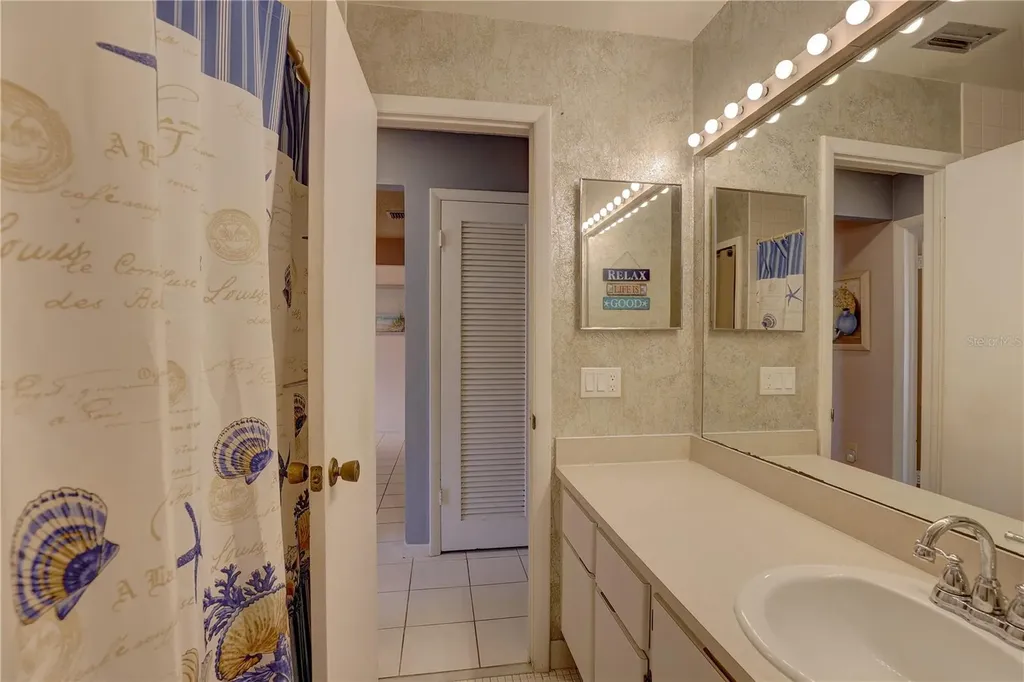 428 Windrush Bay Drive Tarpon Springs FL 34689