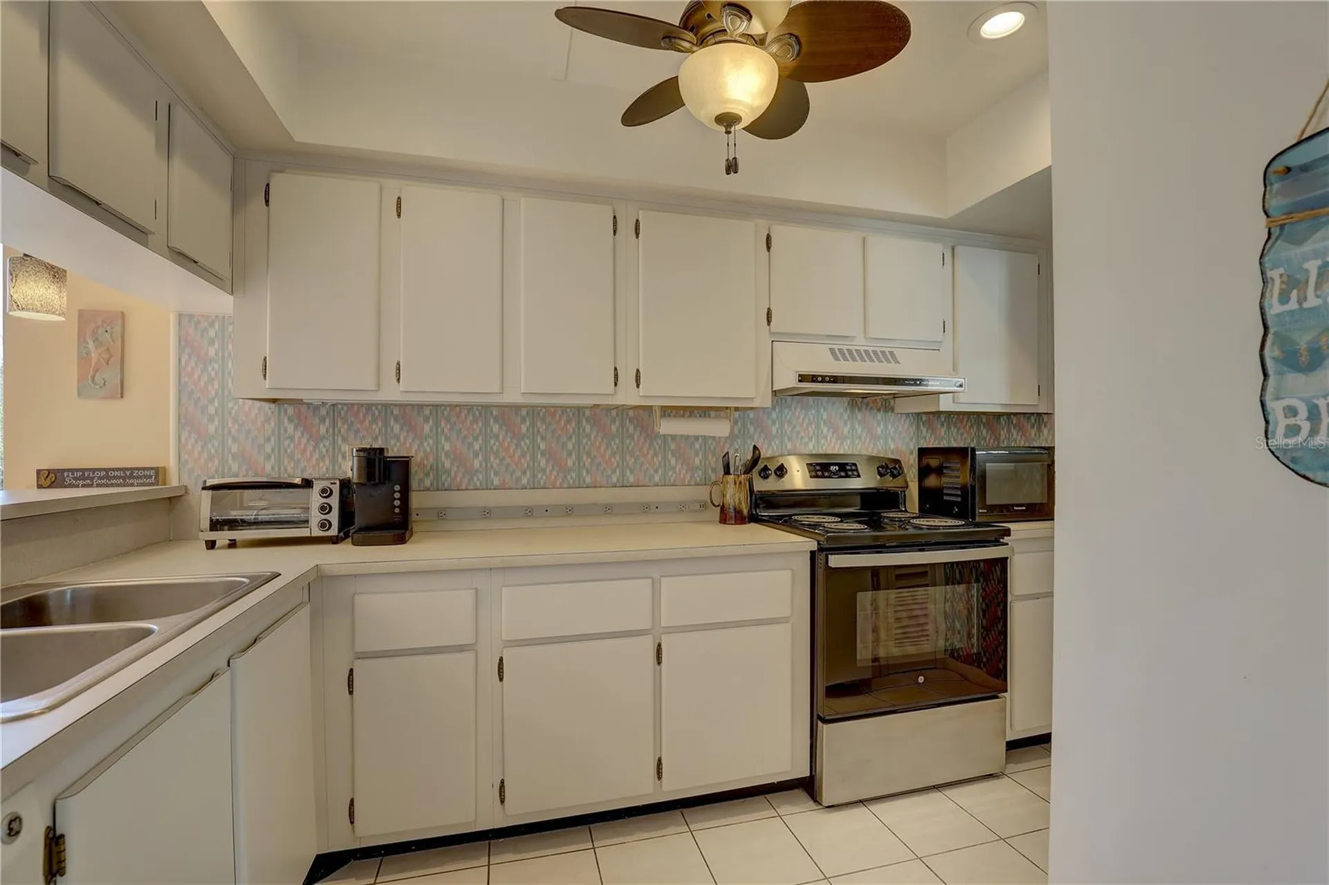 428 Windrush Bay Drive Tarpon Springs FL 34689