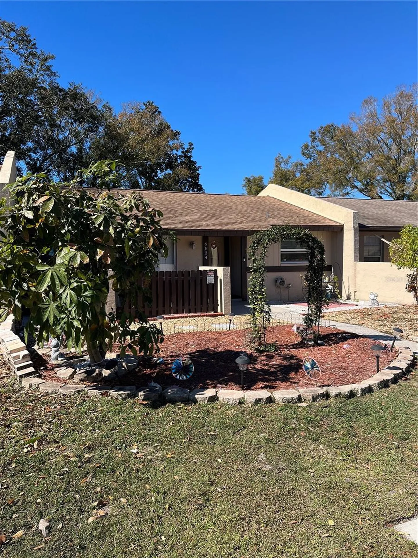 9834 87th Street Seminole FL 33777