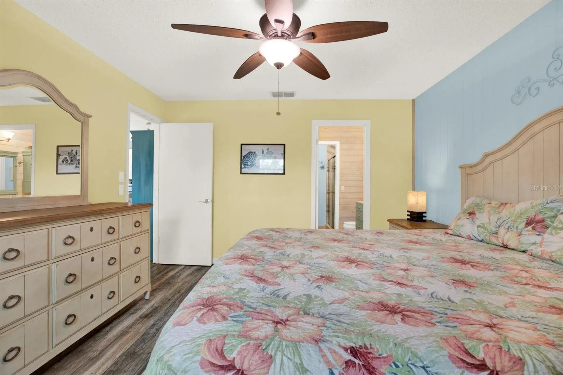 4909 Gulf Drive Holmes Beach FL 34217