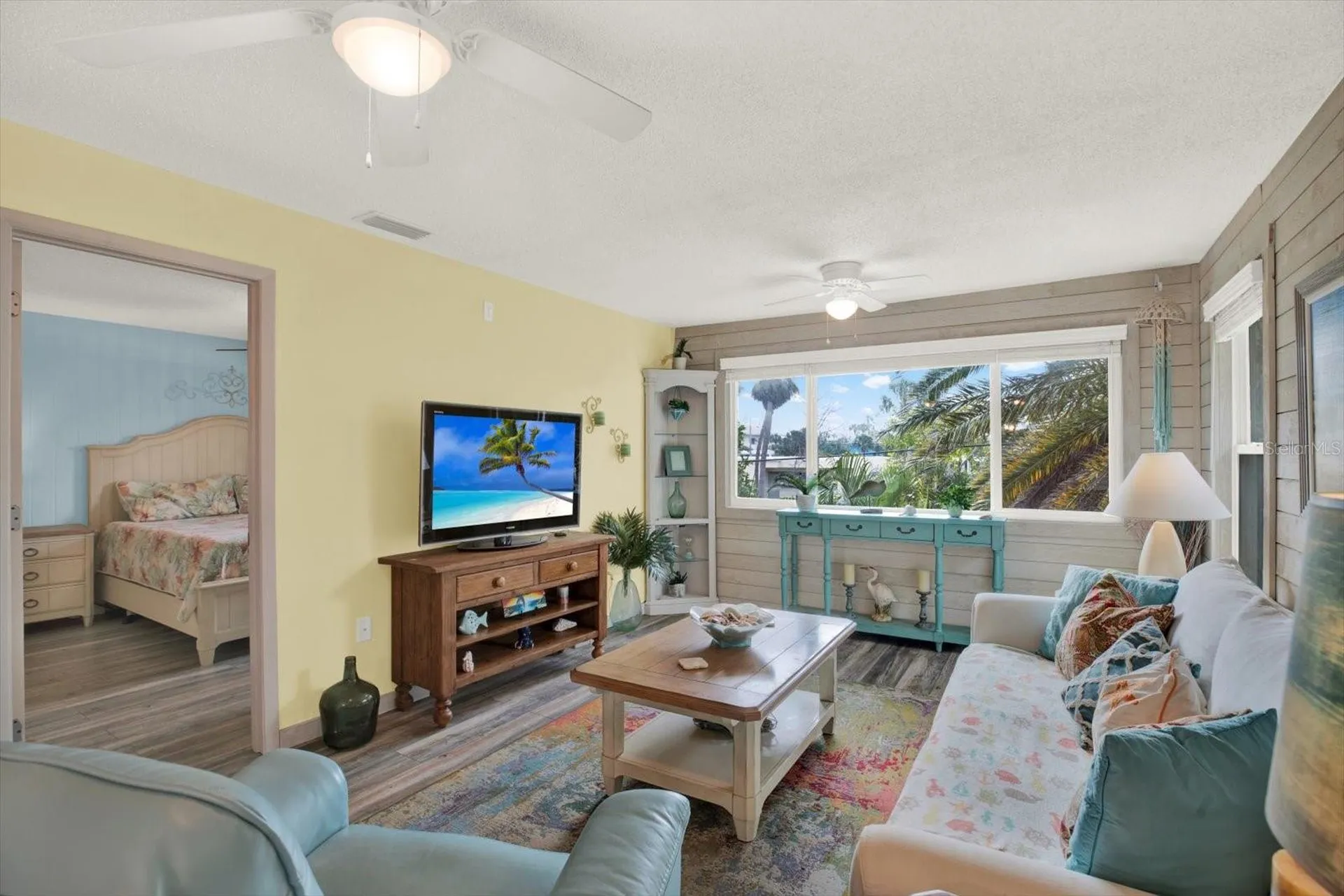 4909 Gulf Drive Holmes Beach FL 34217