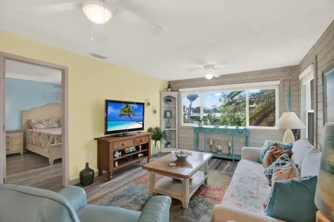 4909 Gulf Drive Holmes Beach FL 34217