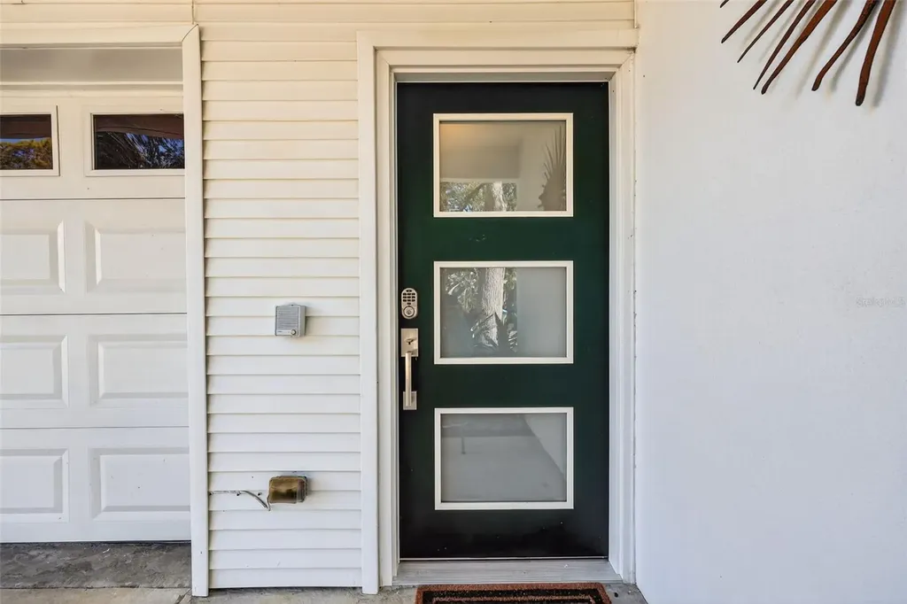 9730 Indian Key Trail Seminole FL 33776
