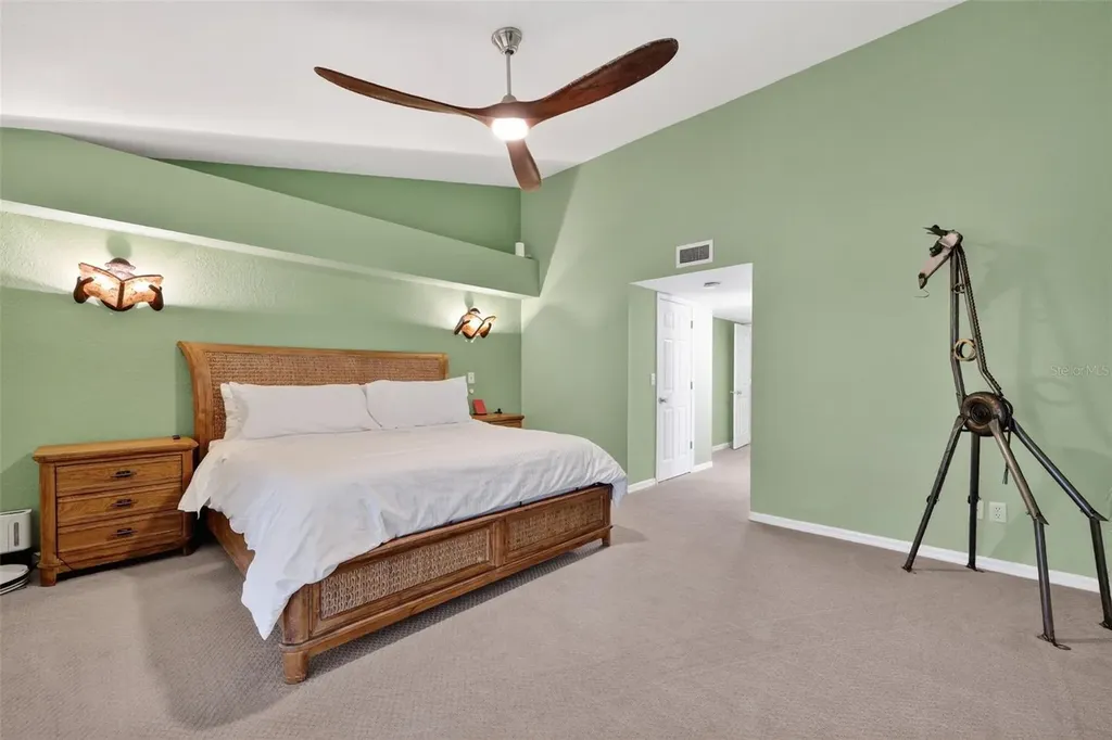 9730 Indian Key Trail Seminole FL 33776