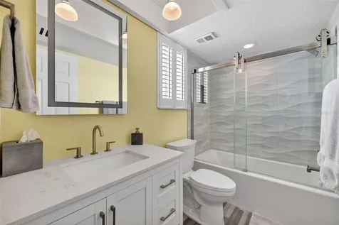 9730 Indian Key Trail Seminole FL 33776