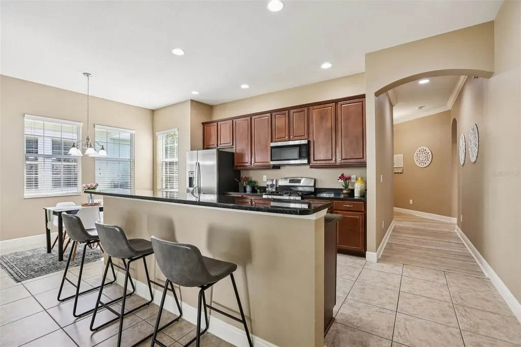 221 Sunset Crest Court Apollo Beach FL 33572
