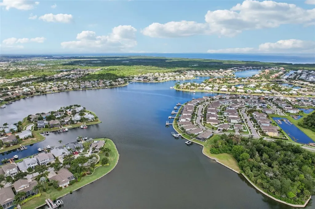 221 Sunset Crest Court Apollo Beach FL 33572