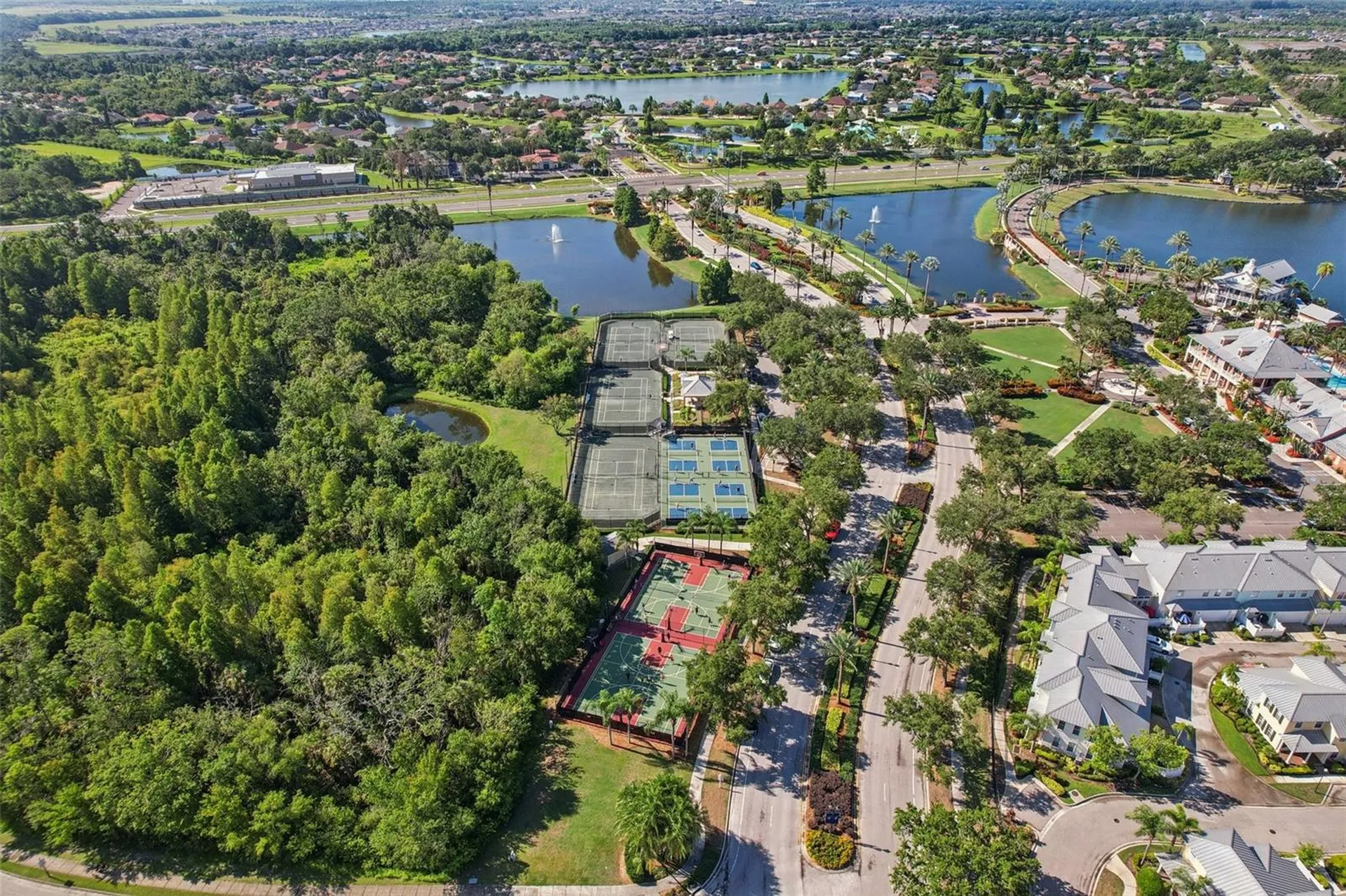 221 Sunset Crest Court Apollo Beach FL 33572