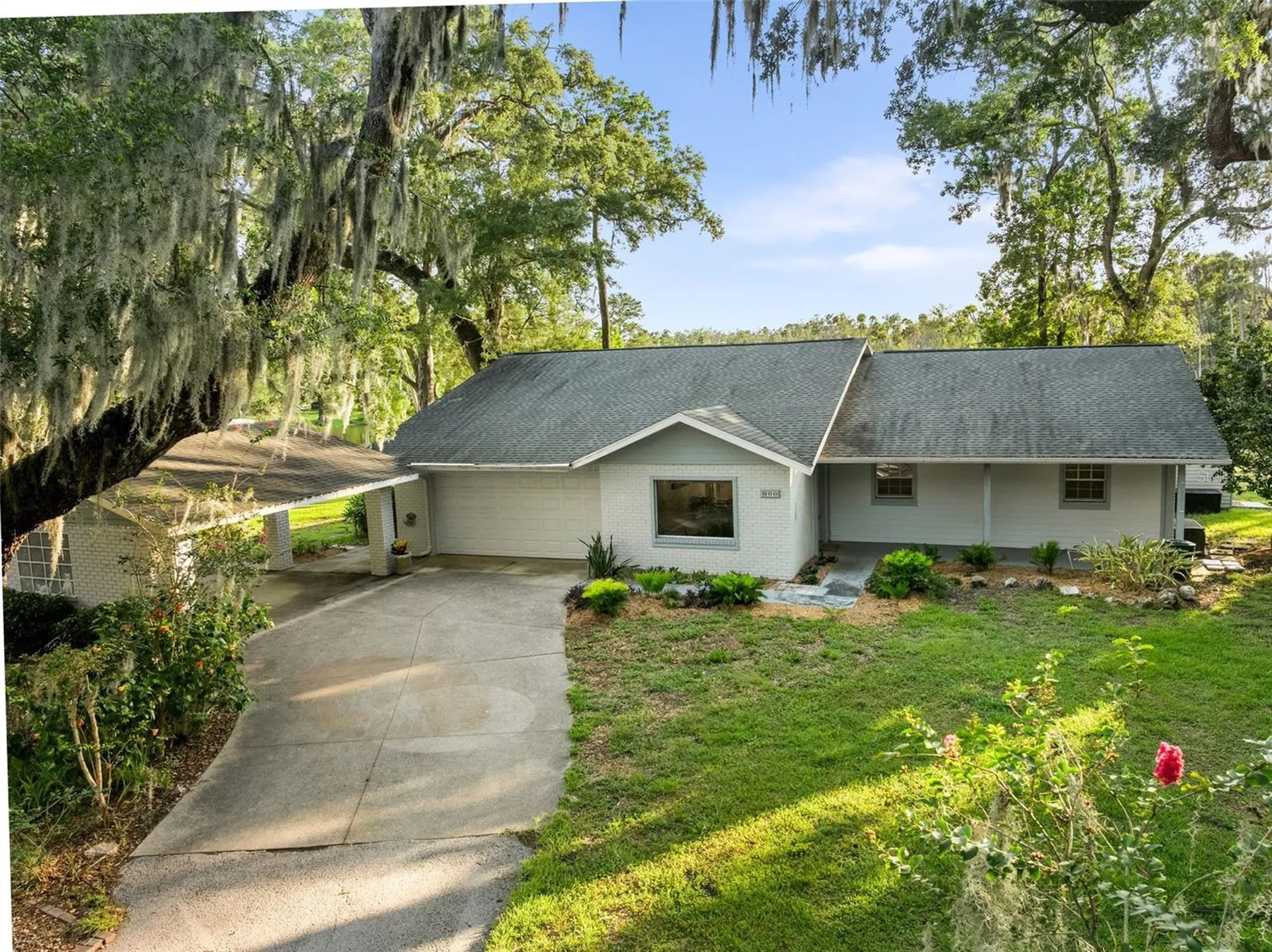 900 NW Snug Harbor Road Crystal River FL 34428