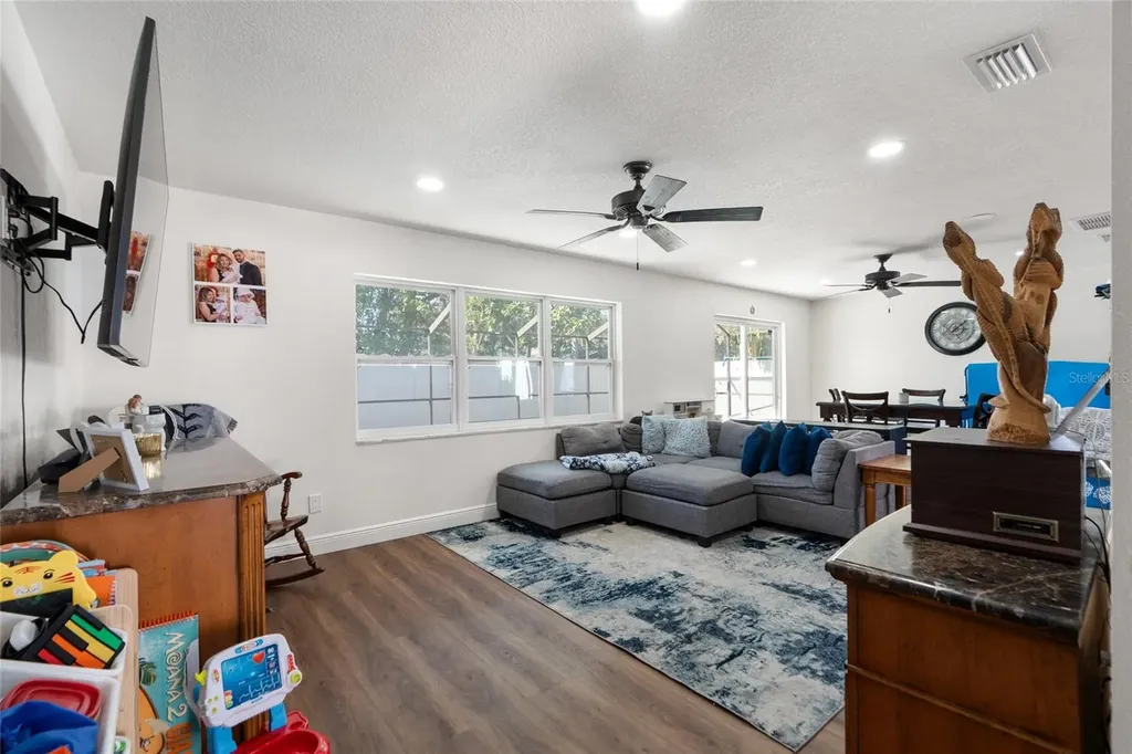 7124 Wrenwood Circle Tampa FL 33617