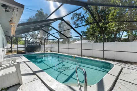 7124 Wrenwood Circle Tampa FL 33617