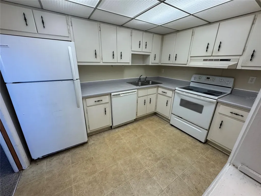 245 Center Road Venice FL 34285