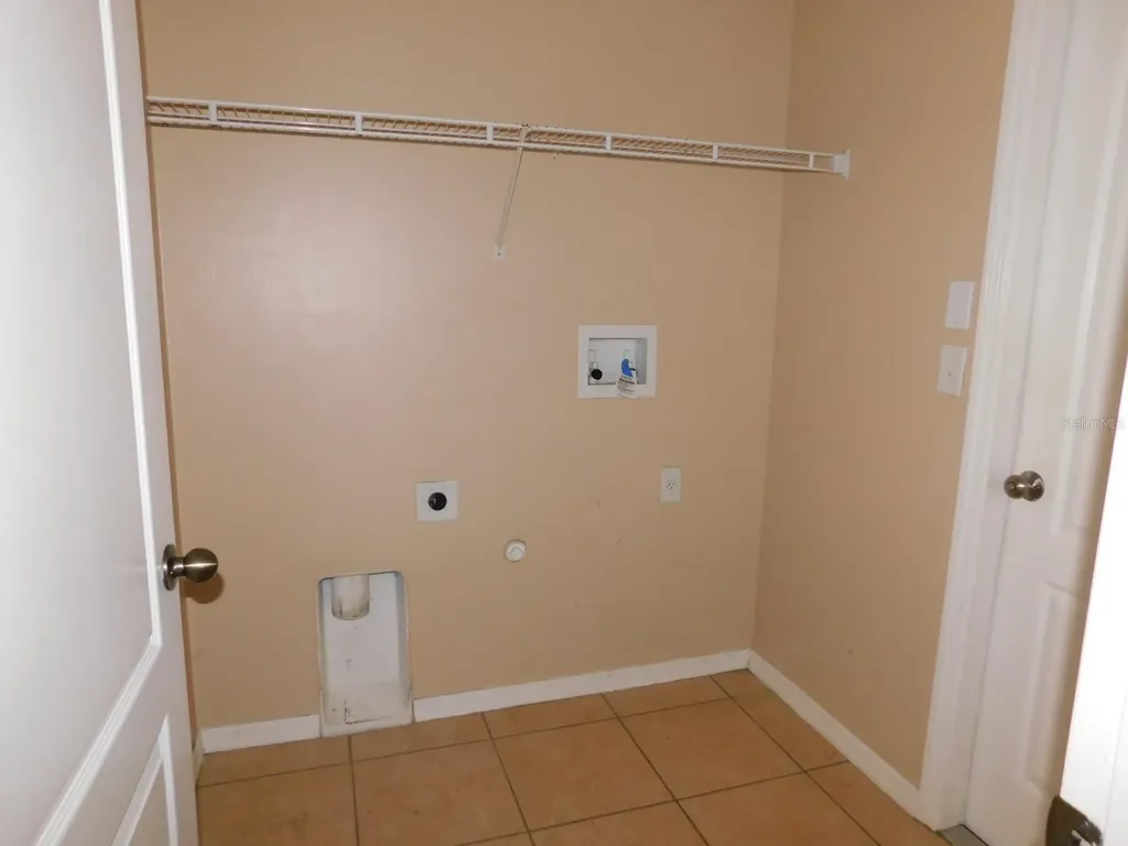 4009 E Gator Circle Cape Coral FL 33909