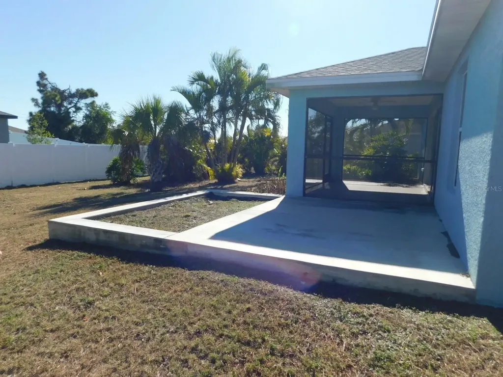 4009 E Gator Circle Cape Coral FL 33909