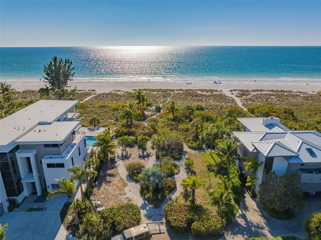 102 Sunset Lane Holmes Beach FL 34217